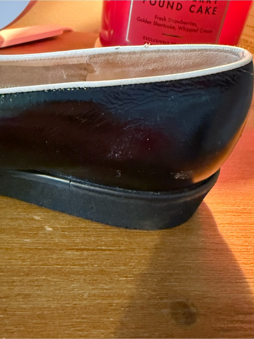 Salvatore Ferragamo Black Patent Leather Ballet Loafers with White Trim Bow 6 - Picture 7 of 9